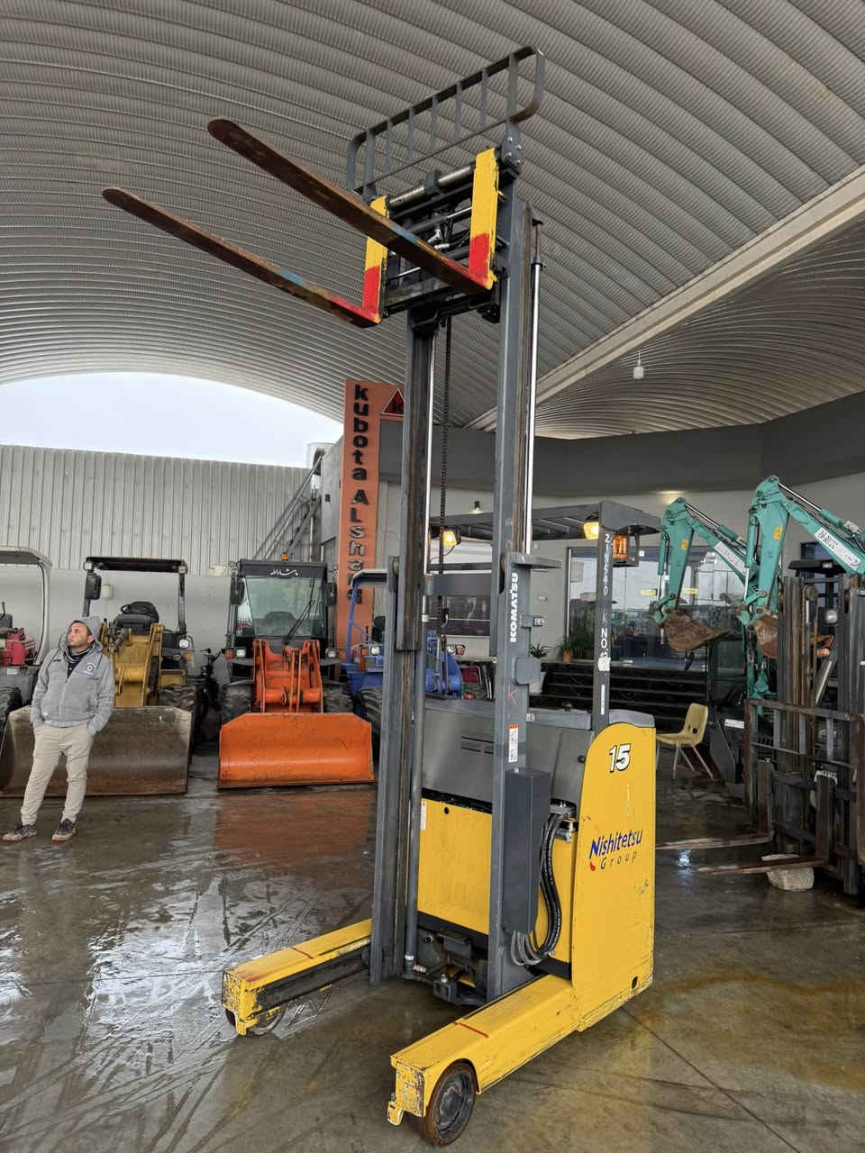 رافعه شوكيه نوع كوماتسو كهرباء وارد يابان منفيست كاتي دخول جديد غير مستخدمً بل العراق 
***********
