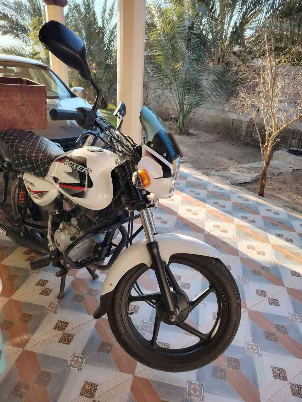 سلام عليكم  من رخصة الادمن المحترم بوكسر موديل ٢١ ماشي ٥٣٠٠ نظيف بمعنه الكلمه اي استفسار عله هذا الرقم ***********
