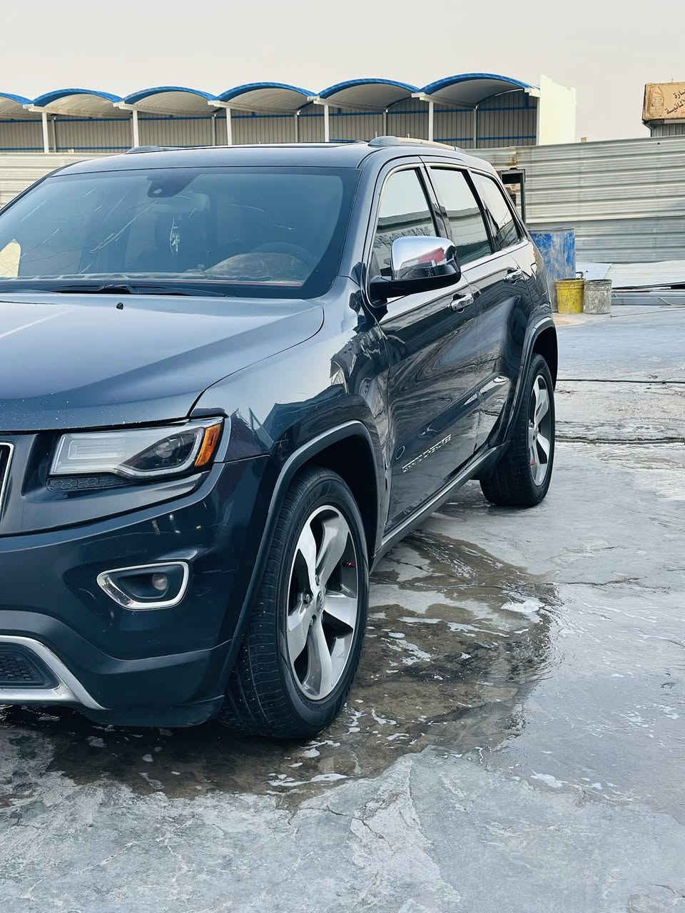 السلام عليكم جـيب لاريدو مديـل ١٤ رقم بغداد حداديه كاملـه ويل ٢٠ تخم تاير تبريد حادث بنيـد+جاملـغ  مواصفات فتـحه كير ماوس شفتات ستيرن شاشه كبيره***********السعـر(١٩٠) وبيه مجال
