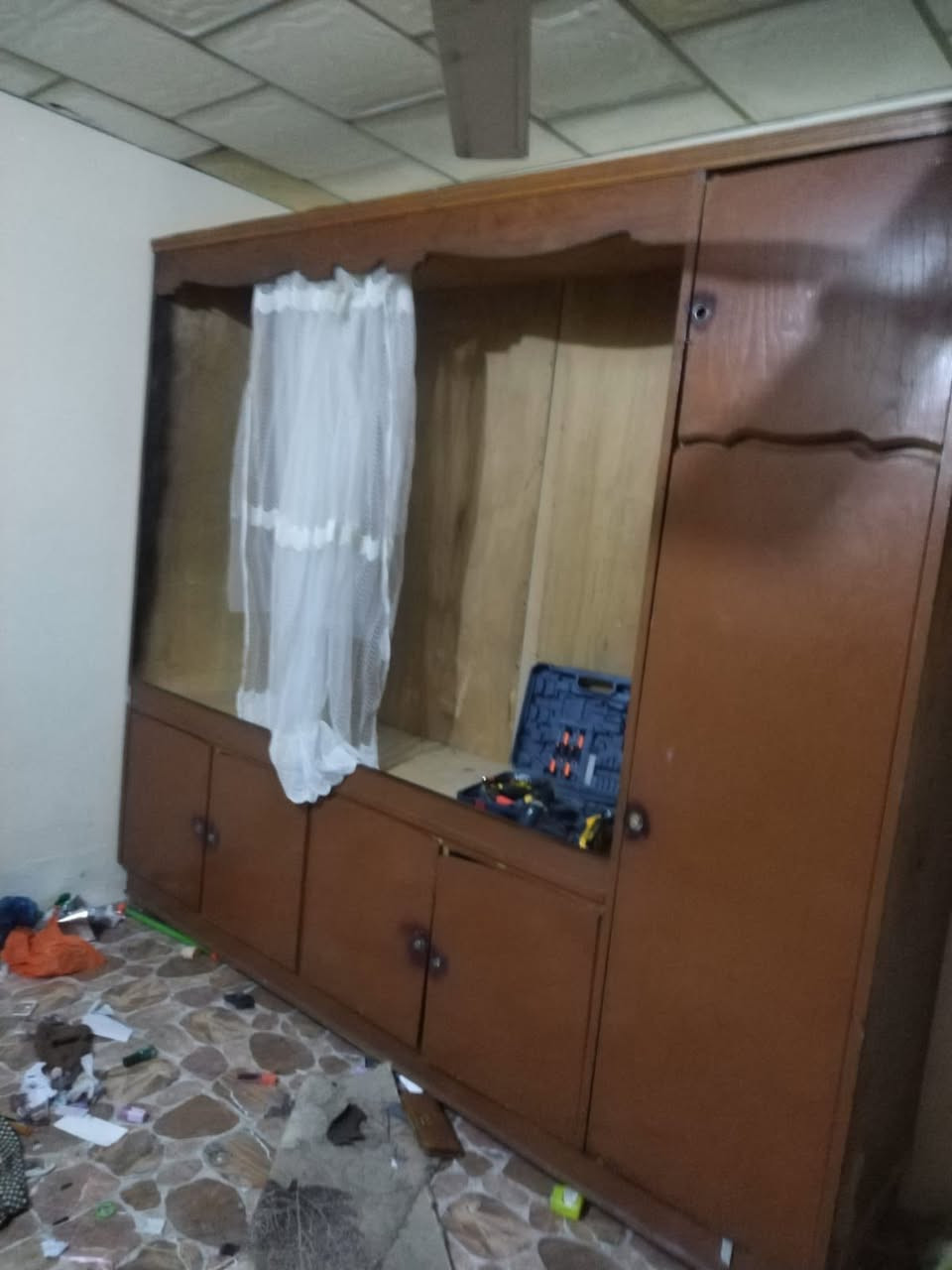 مجموعة اغراض منزليه للبيع بأسعار مناسبه 
للستفسار *********** 
يوجد توصيل …عنوانه …سليمانيه بكرجو شارع عوال مقابيل حديقه كوستجم او مدرسه شنيار للبنات
