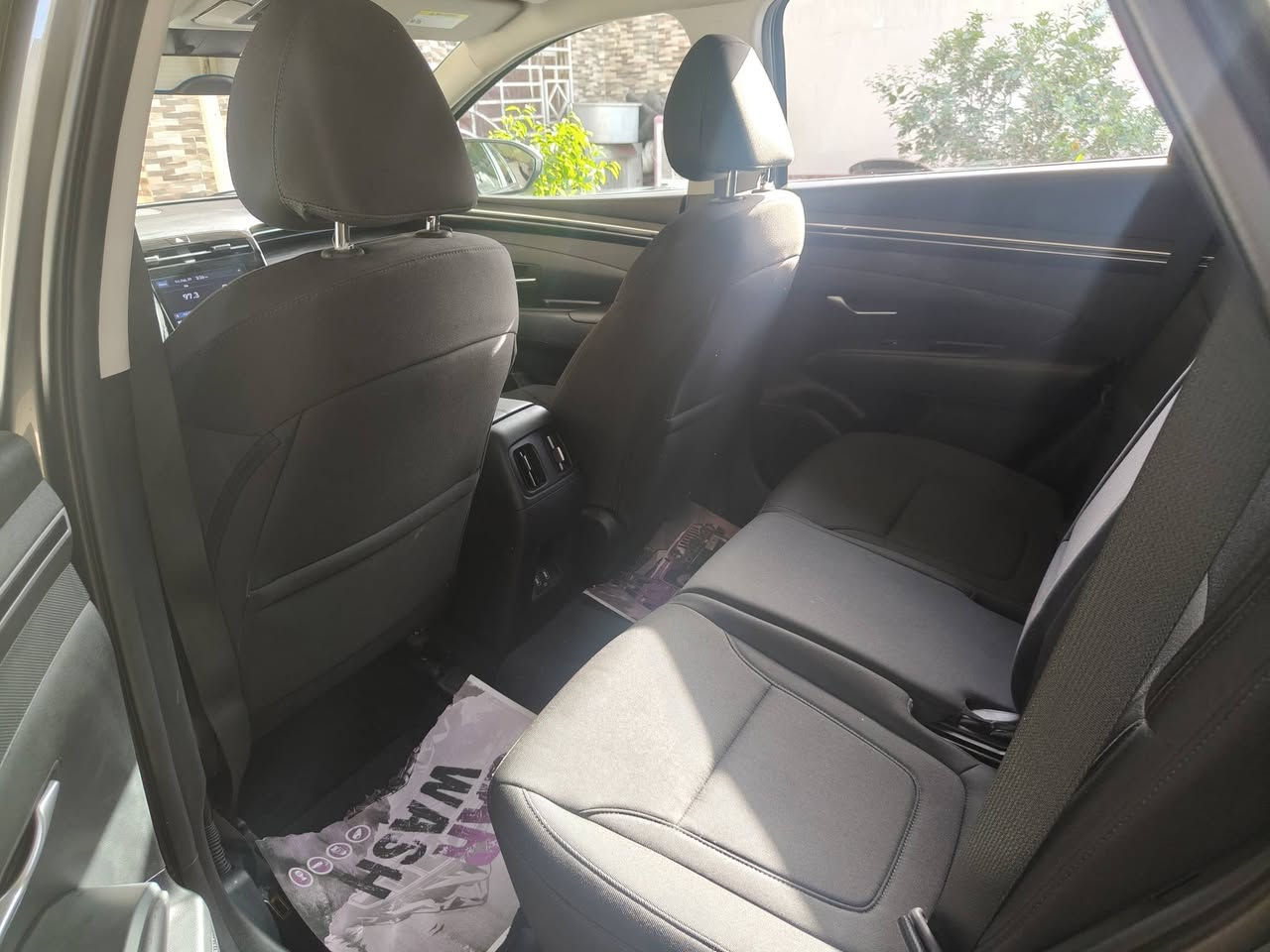 سلام عليكم توسان موديل 2022 امريكي حادثهة حلو وموجود ماشيه 31ميل رقم اربيل باسمي لون مميز سنويه وهزه ورقم جديد رايدهة 175 وبيهة مجال بسيط للتواصل الاتصال على
***********
