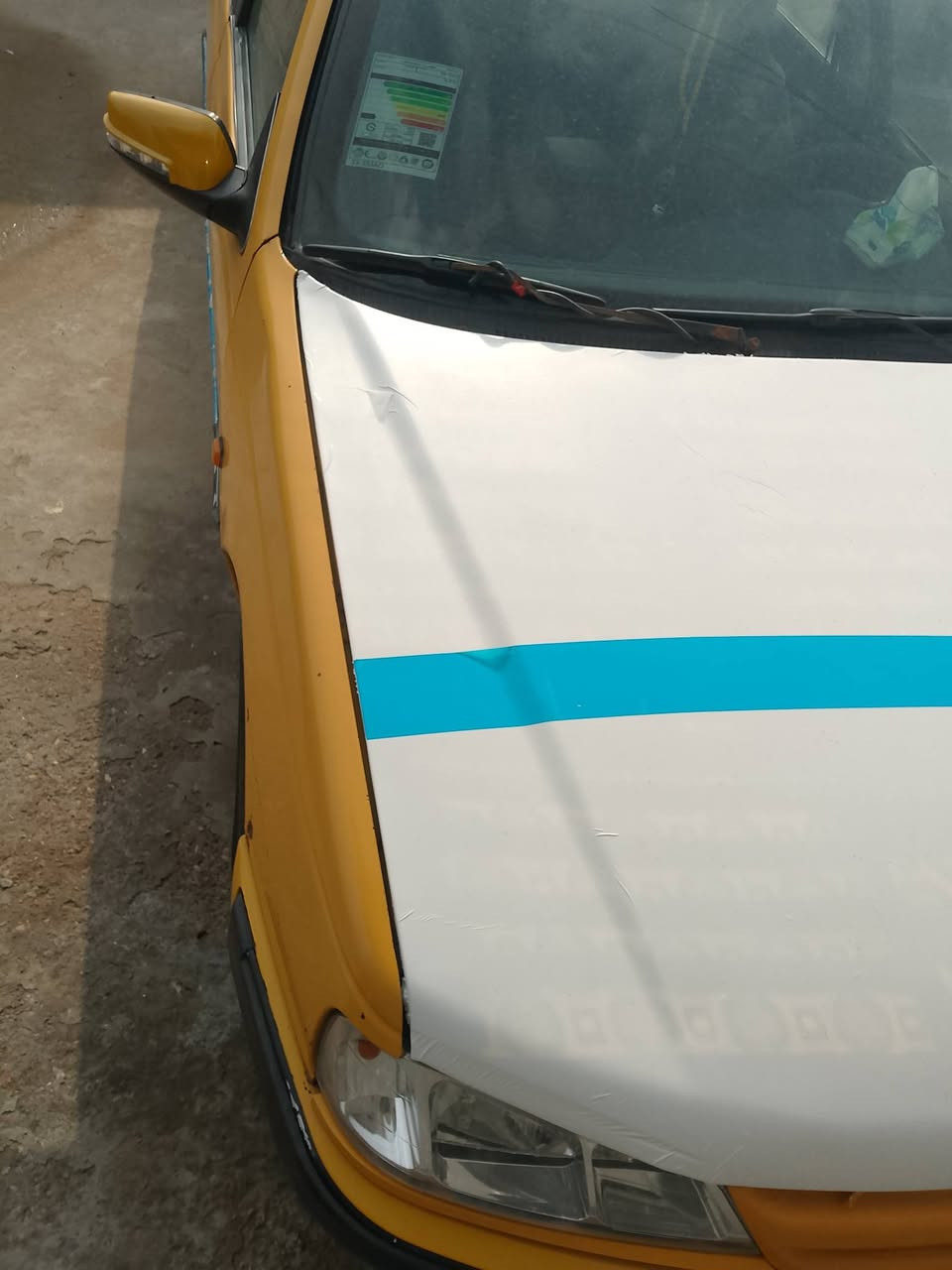 السلام عليكم ورحمة الله وبركاته
عندي بارص للبيع سياره حلوه موديل 15
تكسي سياره كاعده بس يرادله دوشمه وزوج تايرات 
وتكمل السياره سعر السياره 38وبيها مجال 
رقمي ***********
