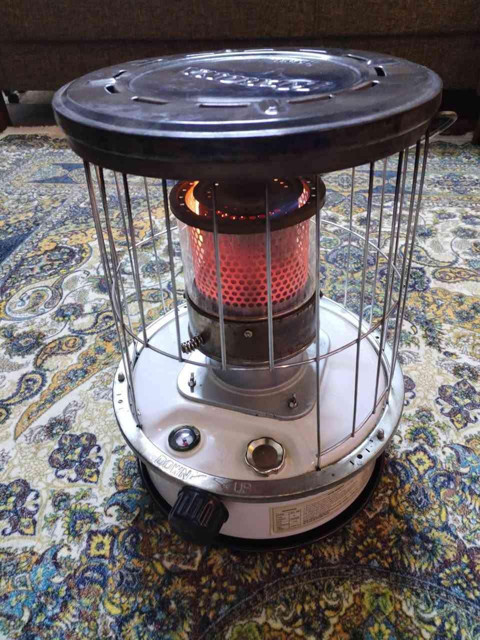 غراض للبيع كل حاجه ابسعر مكاني يم سيطرة الشعب القديمه بلسريدات الاتصال على الرقم ***********
