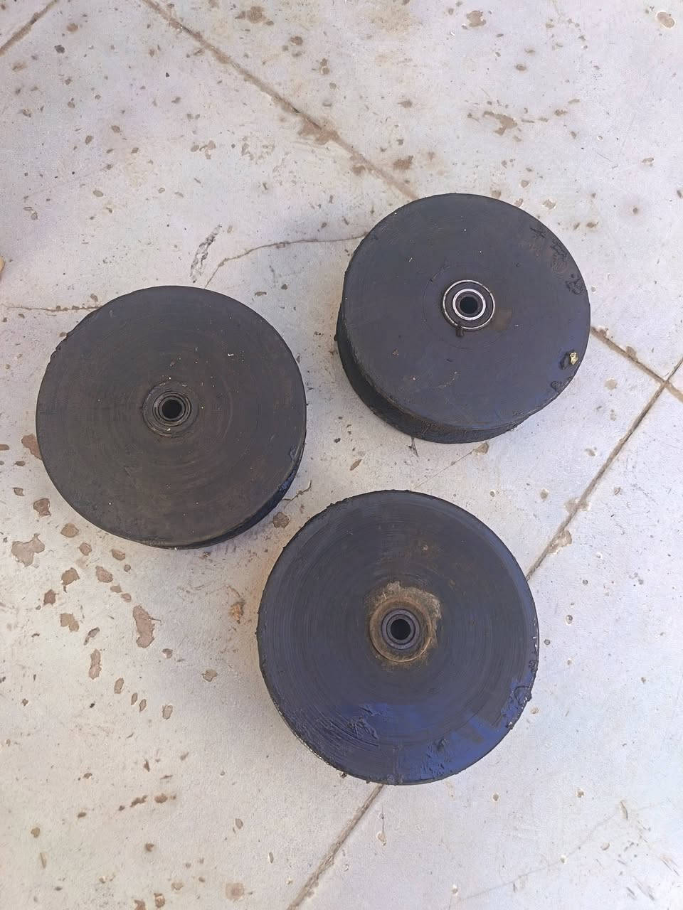 ***********
***********
