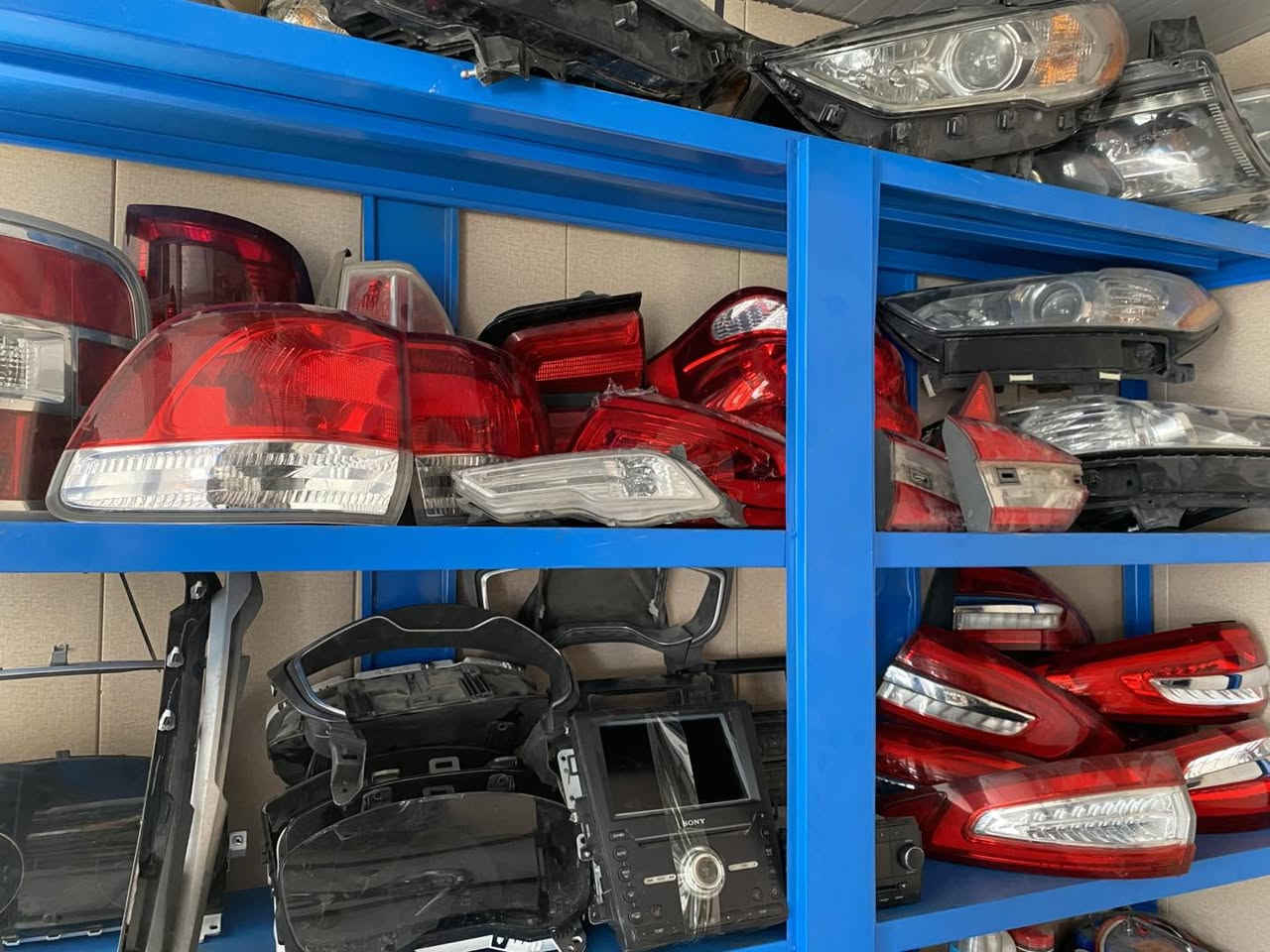 قطع غيار فورد فيوجن 
اوباما 
جارجر 
جيب 
دورنكو
رام 
فلكس 

*********** سلام 
*********** نمير
