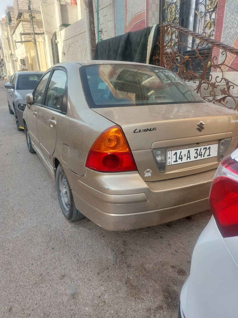 سوزوكي للبيع 
سلام عليكم سوزوكي ليانا للبيع قبل تفاصيل اخي شرط تحويل اذا تشتريها منا تحول منا ماتحول ما ابيع 
سيارة رقم بصرة انكليزي بأسمي كير ومكينه بلاد سيارة جاهزة باقي شغلات بسيطه نقصها حاليا باور وبوربرنغ خلفي لان من تمشي ٦٠ وفوق يطلع صوت دوية ودبل الأمامي الأيسر بدة يطلع صوت خفيف بطسات وسماعات عاطلات عدا هذن سيارة كامله كير محرك تبريدها شغال شاشة اندرويد كامرة خلفية حداده كلها نفظتها قبل ٣ اشهر بس الي كتلك بيه لان جان مابيه شي بوقتها سعر ٥٢ وبيها مجال حك جية مكاني بصرة المطيحه وهذا رقمي بيه واتساب ***********
