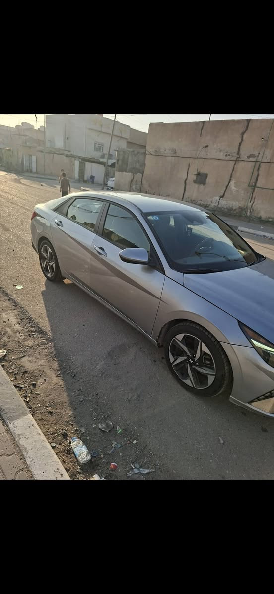 النترا 2021 وارد امريكي بيع مستعجل 
 السياره حره بسمي  رقم بصره ابيع تحويل فقط
حادثها جاملغين وبنيد  امامي واحد مصلح واحد مبدل  بدون دواخل بدون ايرباك  السياره التكمه بيها رشه خفيفه هنا 
السياره حداديه جديده امس نافضها من الطول للطول  ابيع شرط الفحص  
السياره يرادلها بوليش فقط
بيها ملاحضات صدعات هيج اشياء 
محرك كير تبريد شرط لفحص 
السعر 137 مجالها قليل كلش مكاني البصره 
ورقمي ***********
الحادث موضح بلنشر
