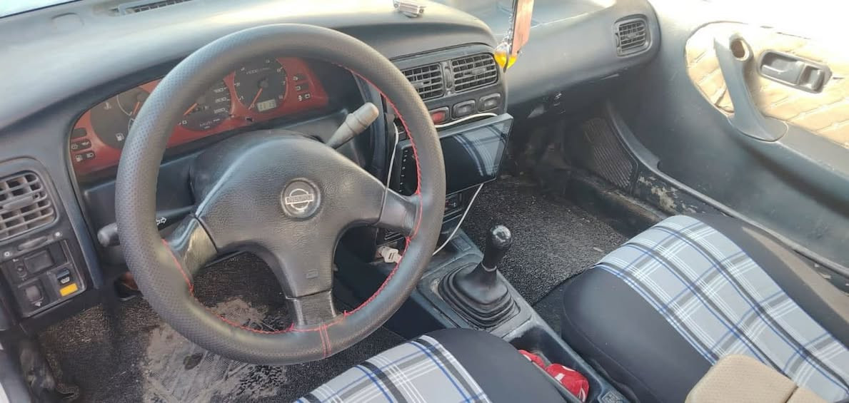 سلام عليكم نيسان برايمر ١٩٩٢ بغداد بيه طخه من كدام السياره كير محرك بشرط التبريد بس راديتر تحتاج دفتر بانزين بيها صدرها زين سعرها 38 امراوس او بيع حسب القناعه موبايل ***********
