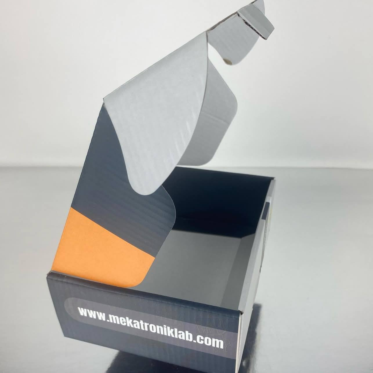 ✨ قم بإنشاء صناديق مجوهرات عالية الجودة لعلامتك التجارية بألوانك وطرقك الخاصة!
… المزيد#مطبعة الازهري للدعاية والأعلان تقدم خدماتها 
1-حروف بارزة مع خصم 30%
2-واجهات ستيكر مجهزة بطابعات يابانيه
3-تصميم وطباعة البروشورات الحديثة
4-طباعة الكارتات ودفاتر الإيصالات بأسلوب احترافي
5-لوحات داخلية وخارجية متألقة
 6-ستاندات رائعة للمعارض
7-بوكسات خشبية، بلاستيكية وكرتونية بتصاميم مبتكرة حسب الطلب
8-هدايا دعائية
9-ادارة سوشيل ميديا وتصاميم احترافية وخطط تسويقة 
و العديد أيضا من خدمات الطباعة بأعلى جودة وأفضل الأسعار
موقعنا اربيل شووش مدخل بانزينخانة شورش
----------------------
للتواصل عبر الارقام التالية 
***********
***********واتساب
--------------------
تابعونا ايضا عبر الصفحات لمعرفة العروض 
alazhari2024proانستكرام
azhar2024proسناب
tiktok.com/@azhariadvertising
