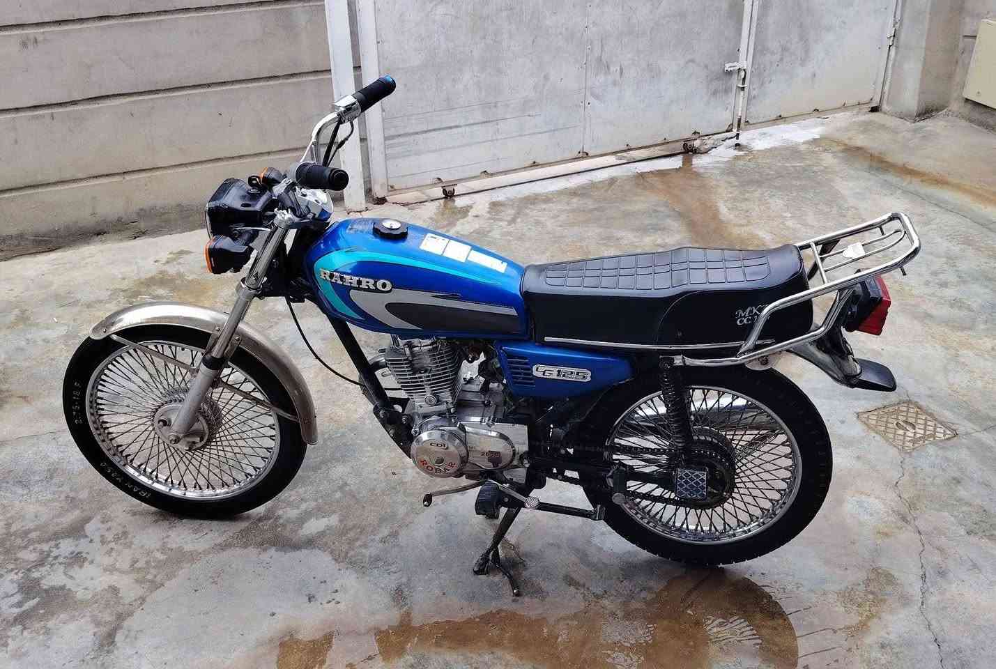 دراجه روبار نضيف للبيع موديل 19 محرك فول نضيف لاصوت لاتبخير سعر خاص او اتصال ع الرقم ***********
