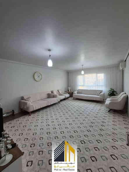 السلام عليكم 
شقة للبيع في محافظة السليمانية بجانب مستشفى اسيا وايضا مستشفى شورش 
في منطقة كاني با 
اسم المجمع: شارى بزشكان 
مساحة الشقة:145متر 
الطابق :الأرضي 
3 غرف نوم
وحدة من الغرف ماستر 
مخزن 
تحتوي على 3 سبالت + كاونتر 
كهرباء 24 ساعة 
ماء 24 ساعة 
خدمات من كل النواحي موجودة سواء سيكورتي او نضافه 
يحتوي المجمع على كافة الأمور الترفيهية 
لتفاصيل اكثر اتصل على الرقم وبخدمتكم 
***********
