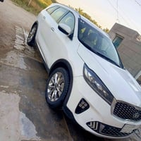 سورنتو خليجي 6 سلندر فول مواصفات عدى البنراما ماشيه 74 الف الاستفسار ا...