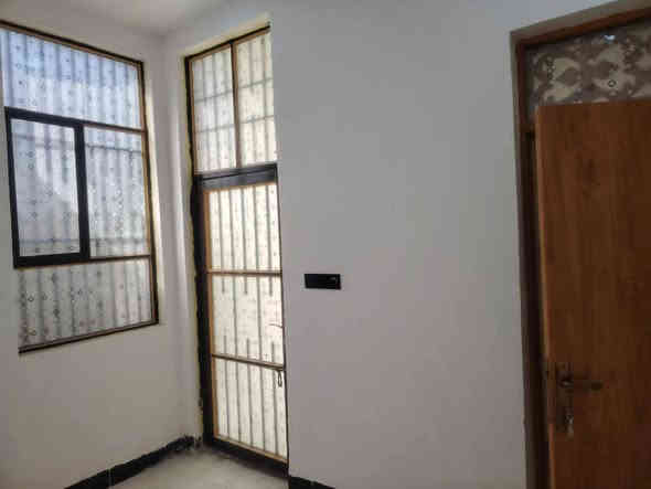 75 متر للبيع بسعر 33 وبي مجال
طابو زراعي سند 25 قرار محكمه
عنوان البيت نجف مقابل ملحق قرية الغدير
للاستفسار اتصل على *********** أو مراسله واتساب
