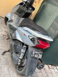 سكنس نثيه للبيع دراجه حلوه كفرات بلاديه مكينه ناعمه كهربائيه كلها شغال...