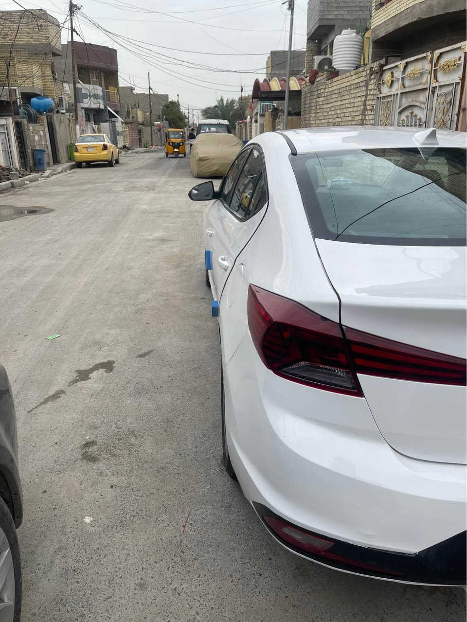 سلام عليكم 
للبيع النترا 2020 وارد امريكي لغود شواصي حوض كير ومحرك مكفولات 
كير AT 
موصفات
تخم تاير
زنون منضومة كامله
تحديد مسار 
تحكم سرعه
شاشه عطل
تحكم استرين جهتن 
رادار امامي وجانبي وخلفي
مانع انصدام 
مانع انزلاق
كامره خلفيه 
السياره مصبوغه عام للجماليه حادثه صفحه السايق السعر 105 وبيه مجال حك الجيه 
العنوان بغداد
الرقم *********** Colombo, Sri Lanka
