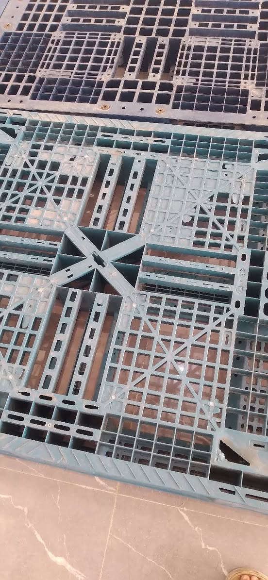 السلام عليكم
متوفر سكيب بلاستك ضغط للبيع سعر البيع 19 الف 

سبب البيع عدم الحاجه . غير مستخدمه ابدا العدد المتوفر 40 قطعه. التواصل ***********
