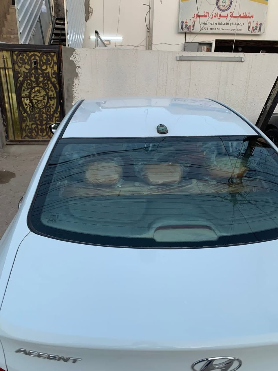 السلام عليكم
هونداي اكسنت وارد امريكي محرك ١٦٠٠ gdi خمس تچاوي موديل 2014 بأسمي رقم بغداد الدولي هزة جديدة 
حادثها جاملغ خلفي من امريكا وقبق جنطة
السونار موجود مفصل كل شي بيها 
 وين معجبك افحصها تبريدها ثلج كهربائياتها شغالة كيرها جيد جداً مابيها نقص بيها كم رصعة وبارد خفيف
السعر (دفتر) 
الاتصال واتساب فقط
***********
