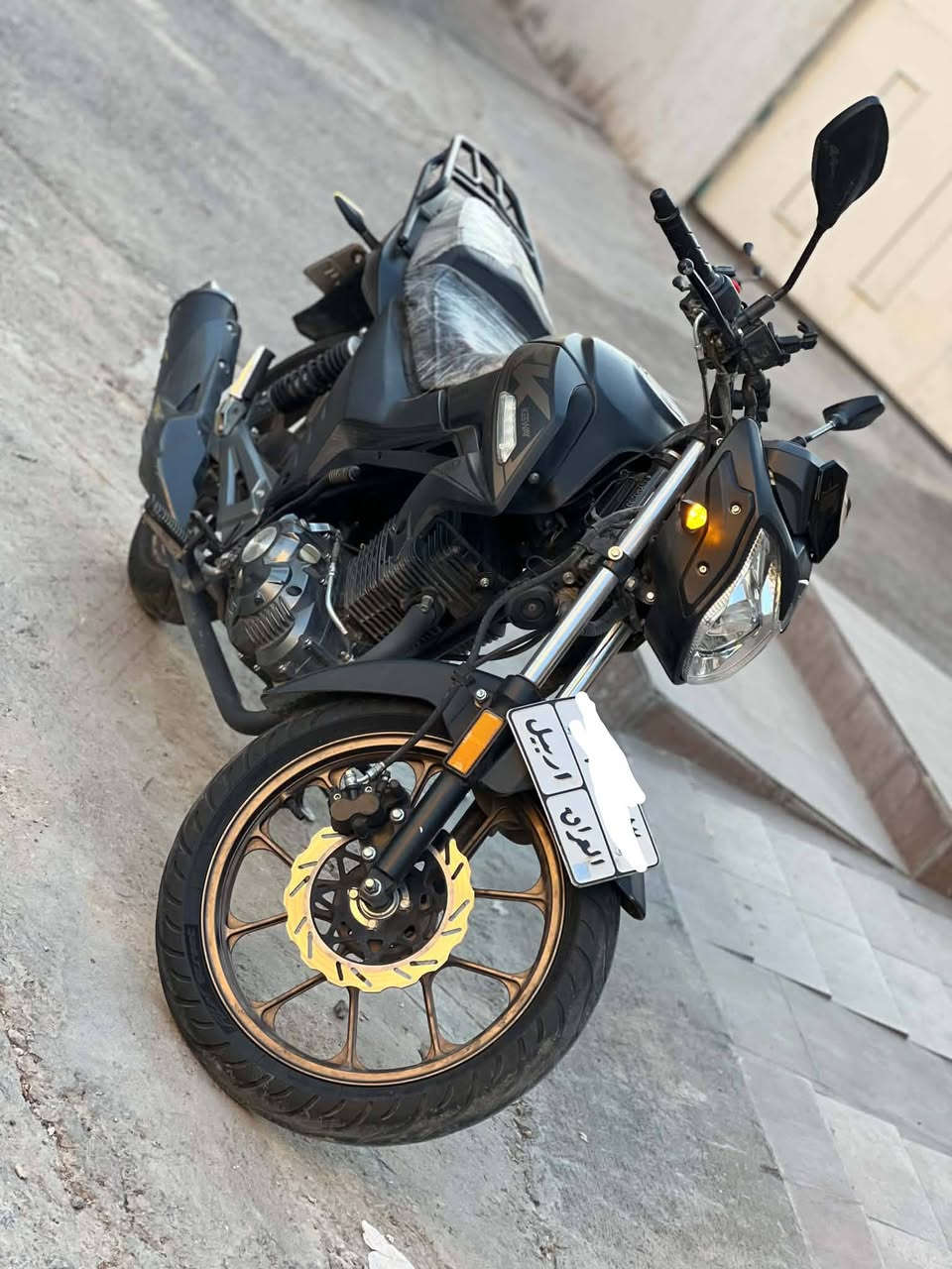 السلام عليكم 
للبيع 
دراجه ناريه نوع 
( أر كي 200 سي سي )

رقم اربيل 

موديل 2024

سعرها 2.300.000 قفل

 جاهزه من كلشي تحويل مباشر 

المكان بغداد اليرموك الأربع شوارع 

شراي تفضل خاص


**إذا كنت صاحب هذا الإعلان وتريد حذفه لأي سبب، رجاءا أرسل رسالة إلى الدعم الفني**