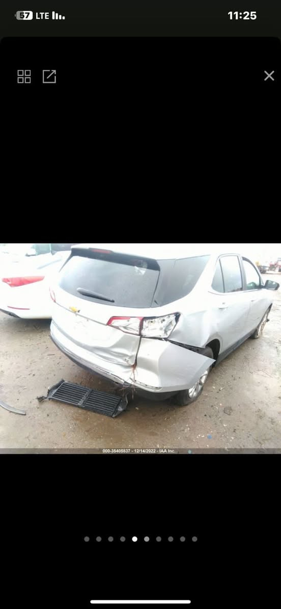 ‬
شوفرليت أكونكس رقم شمالي اربيل الجديد الدولي  
لون سلفر موديل 2021 
سياره تريد تحويل تريد وكاله (ماكو مشكله)
محرك 1500 تيربو
حادث السياره كلش حلو وبسيط موضح بالصور وبدون اي تبديل في اي قطعه ماعدى صبغ في  نص البنيد ورشات بالجاملغ الامامي عكس جهة السايق وبارد في الجنطه 
كير ومحرك شرط الفحص 
المواصفات :.
1 بصمه تشغيل 
2 تشغيل عن بعد
3 تبريد قطعتين ثلج 
4 فور ويل
5 شاشه كبيره
6 كرسي كهرباء 4 وضعيات 
7 هندبريك دكمه
8  فول تحكم سترين جهتين 
9 حساسات خلفي 
10 لد امامي
11 بلوتوث + اواكس + مخرج يو اس بي أمامي وخلفي 
12  تحديد مسار 
13  بصمة أبواب 
14  كشنات الامامية تدفئة
15  كامرة خلفية دوارة اصلية
16  كار بلي 
17  رادارات أمامي وجانبي 
18  نطقة عمياء 
19  كروز سرعة 
20  كير ATM مع قيادة تحويل عادي 
21  تبريد بيانو      
22  حاكية بلوتوث مع تحكم من المقود والسقف 
23 تخم اطارات بحالة جيدة بلادي 
24  حجر بيئة بلادي 
25 ايرباك  طاك 
27  اطفاء ذاتي في الاذحامات لتقليل صرف الوقود
28  حساس اطارات 
29  السيارة فور ويل درايف 
30 شفتات  تحكمات خلف المقود 
السياره جاهزه مكمله من جميع النواحي وكلشي بيها  وضع الشركة وبدون أي نقص وكفالة كير ومحرك وحدادية وطبعا سيرفس كامل للسيارة والمحرك السيارة استعمال شخصي مال بيت مو بياع شراي
الاستفسار اكثر الاتصال ‭0771 208 2026‬
السعر 150$ وبيها مجال
