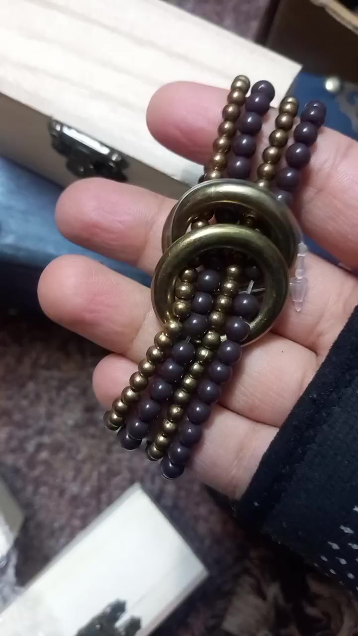 متوفر اكسسوارات بالة درجة أولى مفرد لولو نحاسيات ماركات وانتيكات طلاءات واحجار وغجريات وكرستال محابس اسوارات تراجيات كلايد احزمه خشب نمنم أعمال يدويه كلشي متوفر توصيل كل محافظات ٣ مع كل طلب هدايه وعروض وخصومات وتدللون @للجميع   #للجميع #العراق #توصيل #اولاين #عروض #درجة_أولى #اكسسوارات_بالة #اكسسوارات_فرفشة #اكسسوارات_اوربي #اكسسوارات_بالة_اوربي_ماركات #اكسسوارات_غجريات #غجري #انتيكات #ماركات #طلاءات #لولو #نحاسيات  #خواتم #ترند #تخفيضات #تسوق_معنا #فلس_ونص


**إذا كنت صاحب هذا الإعلان وتريد حذفه لأي سبب، رجاءا أرسل رسالة إلى الدعم الفني**