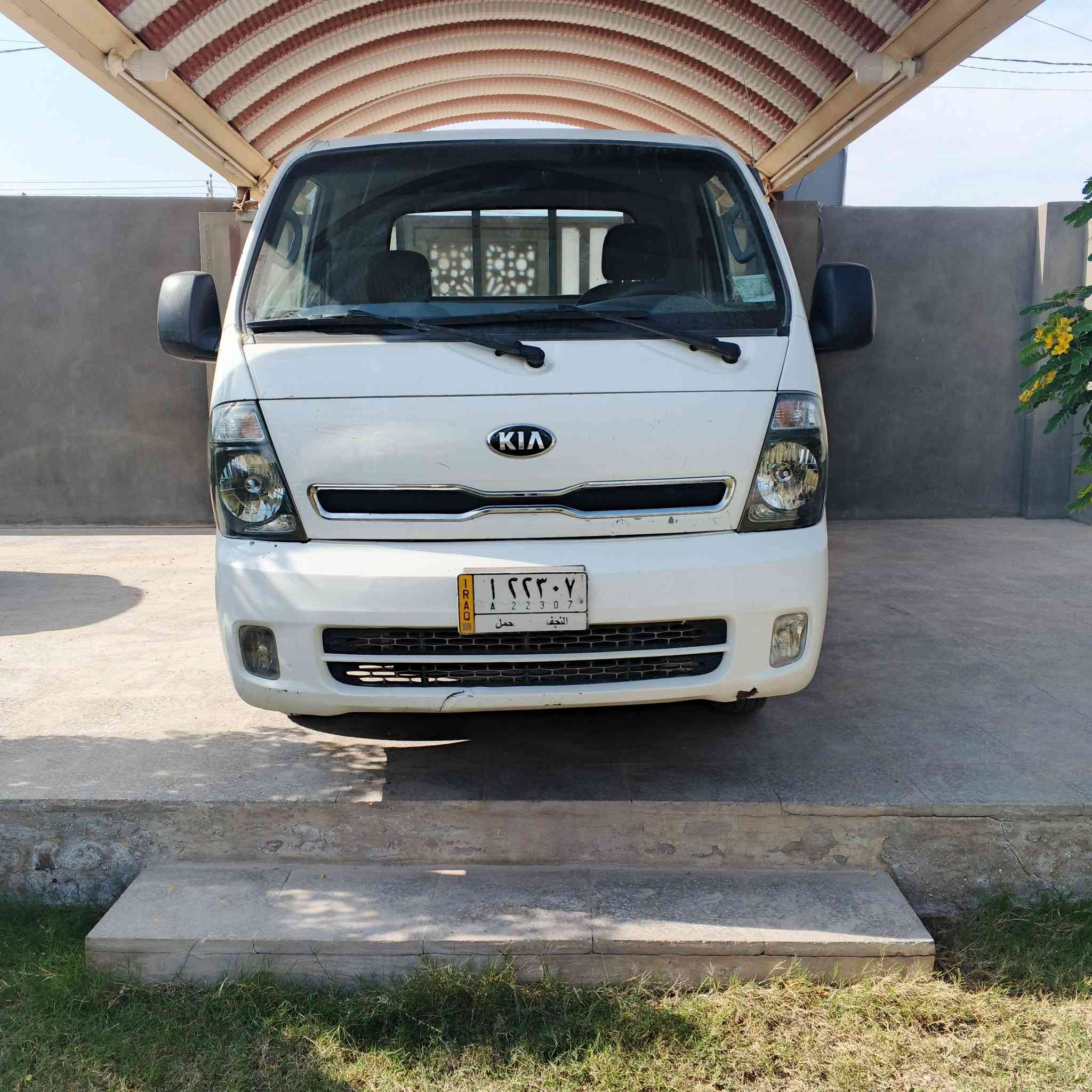 كيه مديل 2017بيه بارد مكانات قليله والباقي مكفول سنويه لل 28 مكينه كير حداديه تخم تاير  بس واحد نص عمر كهربايات كله شغال حساس خلفي مكان نجف كوفه شارع المعمل  بسم ابن عمي ***********السعر 105
