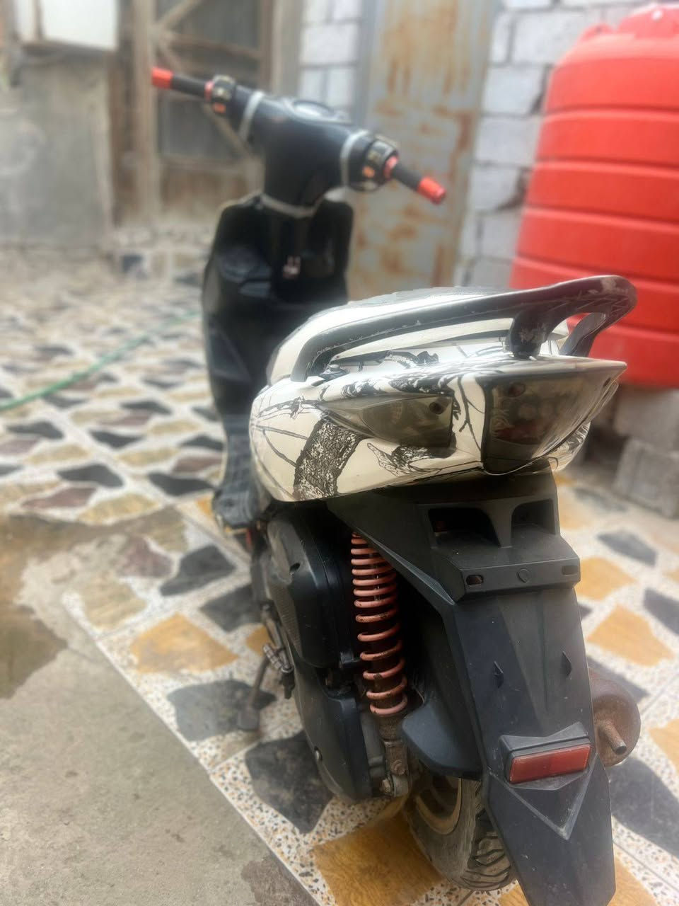 سلام عليكم
دراجه ماكس مضلع البيع دراجه حلوه و نضيفه ما مفتوحه و بيها كزوز رياضي و مكينه ياباني .المكان بصره كرمه علي شارع لطيف . 
سعر ٣٥٠ قفل .


**إذا كنت صاحب هذا الإعلان وتريد حذفه لأي سبب، رجاءا أرسل رسالة إلى الدعم الفني**