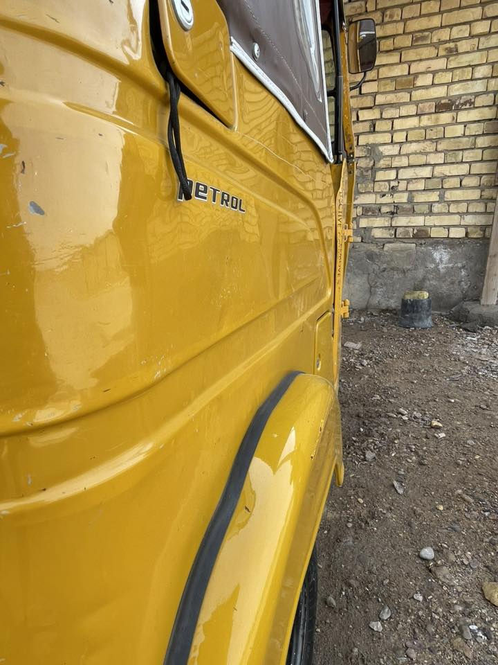 السلام عليكم بسبب الوعود الكاذبه إذا مو شراي لاتتصل 
تكتك موديل ٢١ سنويه ورقم شرط التحويل ضربه بل لغد جاي عل بارد بدون صبغ ومعجون كشر مثل ما موضح بل صور مكينه مجفته تجفيت عام بوش وبستم وكرنك +كلجات جديده +سلف جديد 
السعر٦،٦٠٠ وبيهة مجال لشراي 
***********
موشراي لاتتصل
