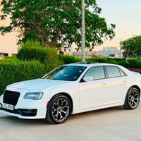كرايسلر 300 • فول مواصفات • رقم اربيل