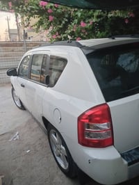 متاح جيب كمباس مديل2008وارد أمريكي حادث خشم جاملغ كامل مواصفات السعر 7...