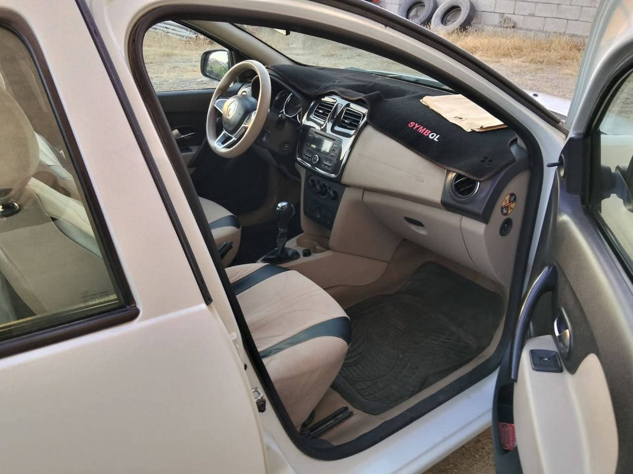 سەیارەکە بێ بۆیاخە تازە سۆنەر کراوە هەموو گیانی بەشەرت ٨٣ ڕۆیشتوو 
ماڵی دۆشتە سعری ٨٥ گەڵاو معامەلەیە 
ژمارەی خاوەنی 
***********
*********** السليمانية, العراق
