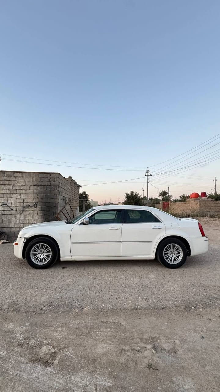 من رخصه الادمن المحترم اوباما 2008 سياره جديده كفاله من الضربه مكاني البصره ..السعر 110
