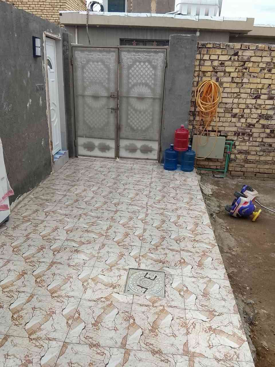 بيت خلف الملعب شارع شيخ ياسين البيت جديد المساحة 150متر ***********
