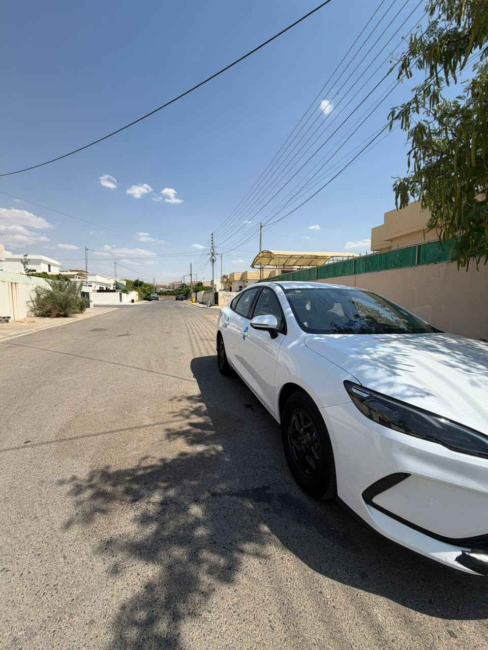 سلام عليكم بي وي دي سيل 5 سياره مشي 9000 سياره جديد كفاله عامه سياره رقم بغداد سياره جديد كلش  بمعنى الكلمة ***********
