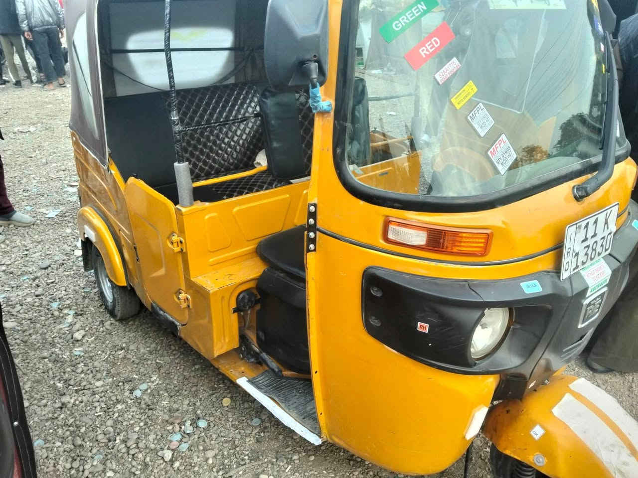 السلام عليكم اعادة النشر بسبب الوعود الكاذبه تكتك 2021نضيفه قمجيات جدد لاستيكات جدد كهربائياتهه شغاله تخم تاير جديد رقمي ‏‪***********‬‏ السعر 6وبيهه مجال مكاني سبع البور ما متواجد على الفيس اتصال فقط
