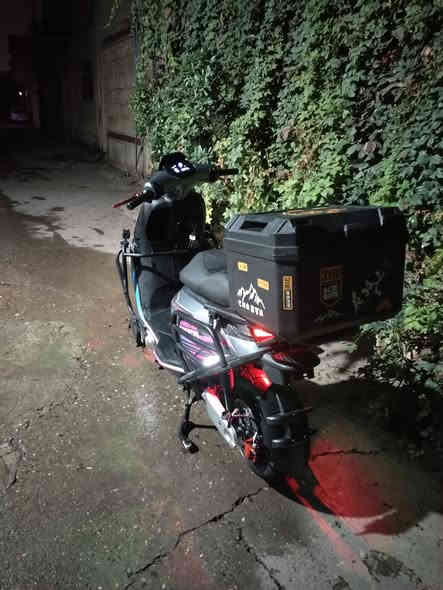 السلام عليكم ماطور شحن كوريا ام ار  رياضي مزود فول تزويد  للبيع استعمال قليل جدا بريكات رياضي دسك امامي وخلفي دبل اشاره مدرع بل كامل بلوتوث بي  6 بطاريات ونلي الاصليه
لايت عالي ناصي اصفر وزينون  ورماش تايرات بطح السعر 800 وبي مجال
مكاني موصل
*********** وبي واتساب
