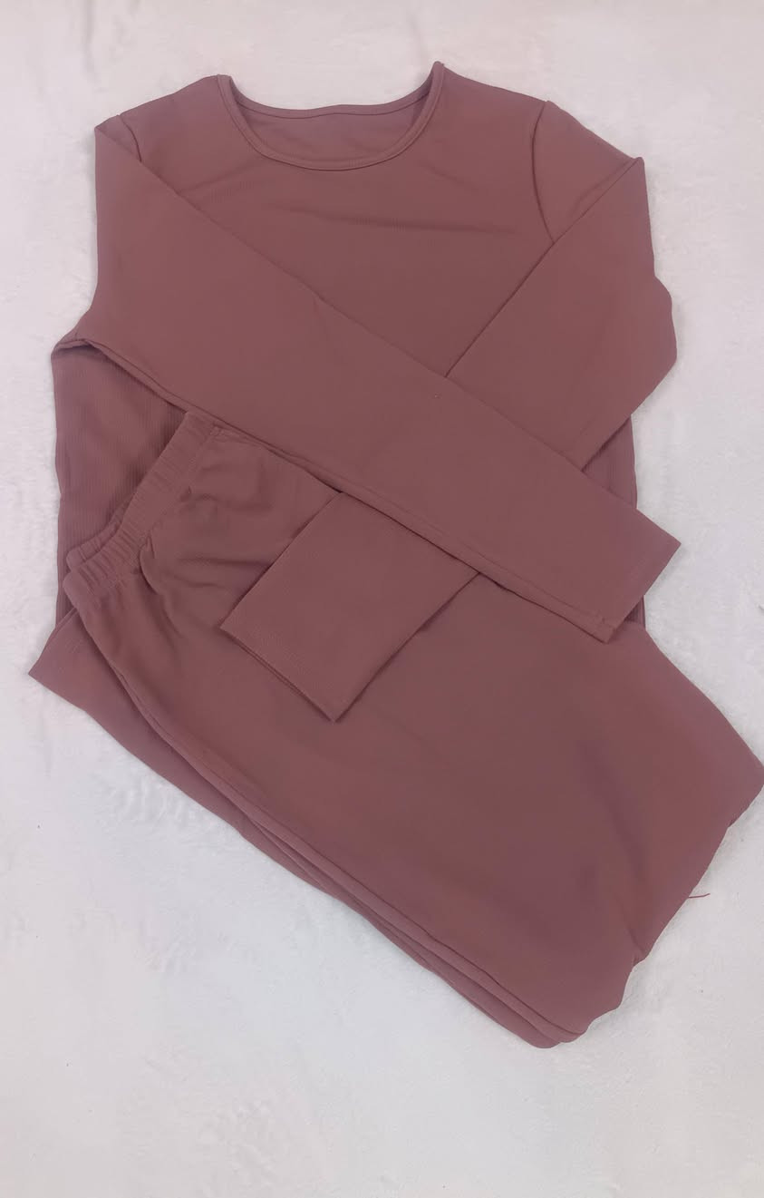 ملابس متنوعة وأسعار مناسبه 🔥 يوجد لدينا توصيل داخل كربلاء ومحافظات
والي تحب تابع قناتي ع تلي راح انزلها بتعليقات


**إذا كنت صاحب هذا الإعلان وتريد حذفه لأي سبب، رجاءا أرسل رسالة إلى الدعم الفني**