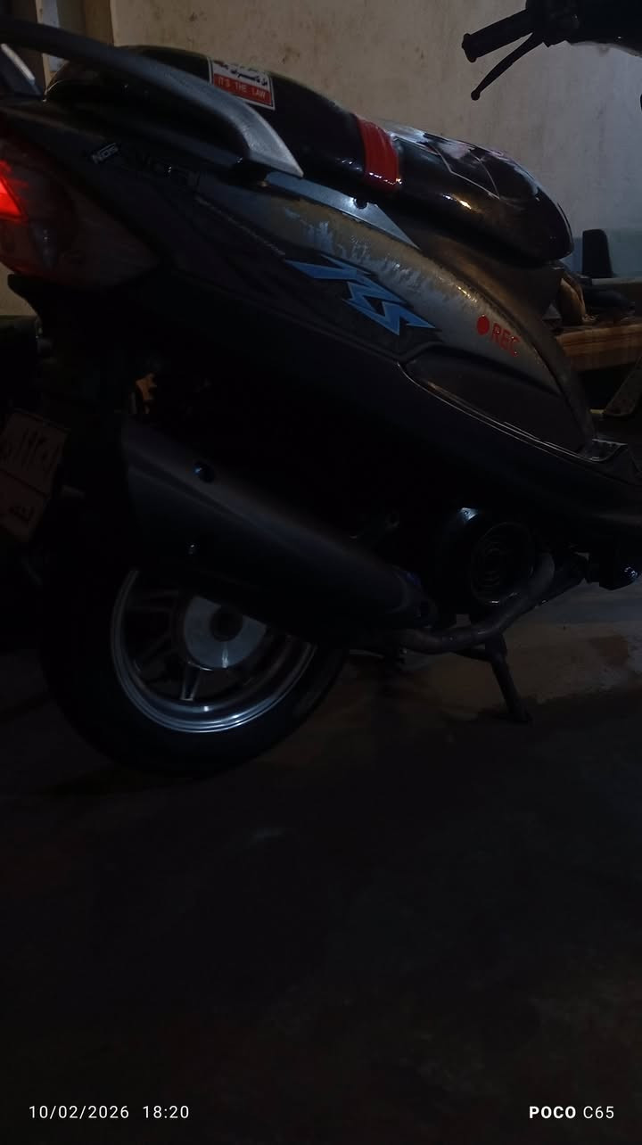 سلام عليكم ماكس عدله بوشه 49 كهربائياته كله شغاله سلف هندر الدراجه بلاديه كفاله عامه شلعه او معدل الدراجه كامله مكمله مكينه خرسه مكاني ديالى بعقوبة التحرير سعره خاص متواجد فيس وتساب او سمكارت ***********
