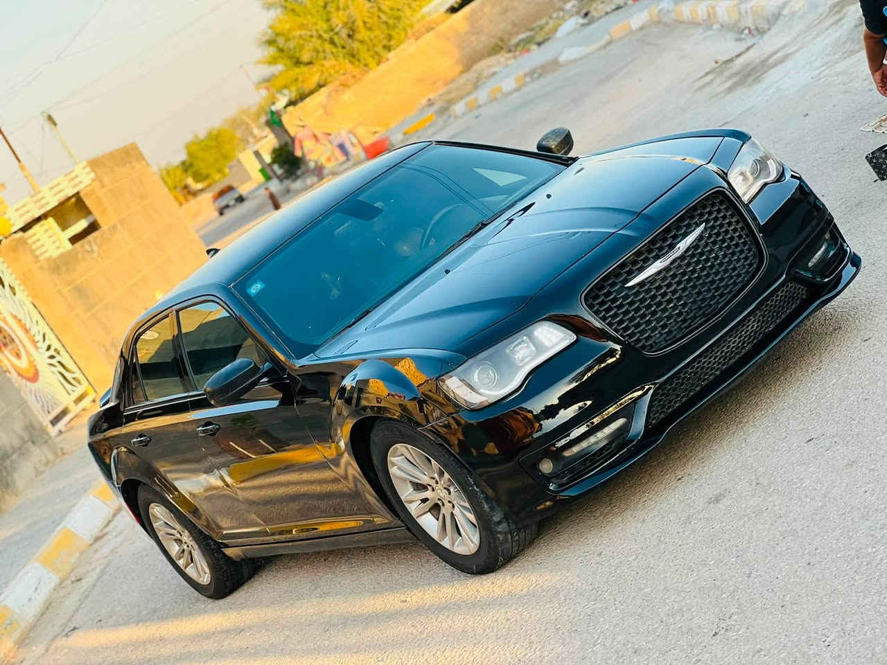 سلام عليكم
اوباما موديل  16 S
رقم بغداد بأسمي 
كشنات جلد
مكسيكي اصلي 💯 
حداديه جديده 
كير محرك كفاله 
حادث السياره جاملغ وبنيد 
وبيه بابين كلير من امريكا 
السعر 175$وبيه مجال  
مكان السياره  ديوانيه 
***********
