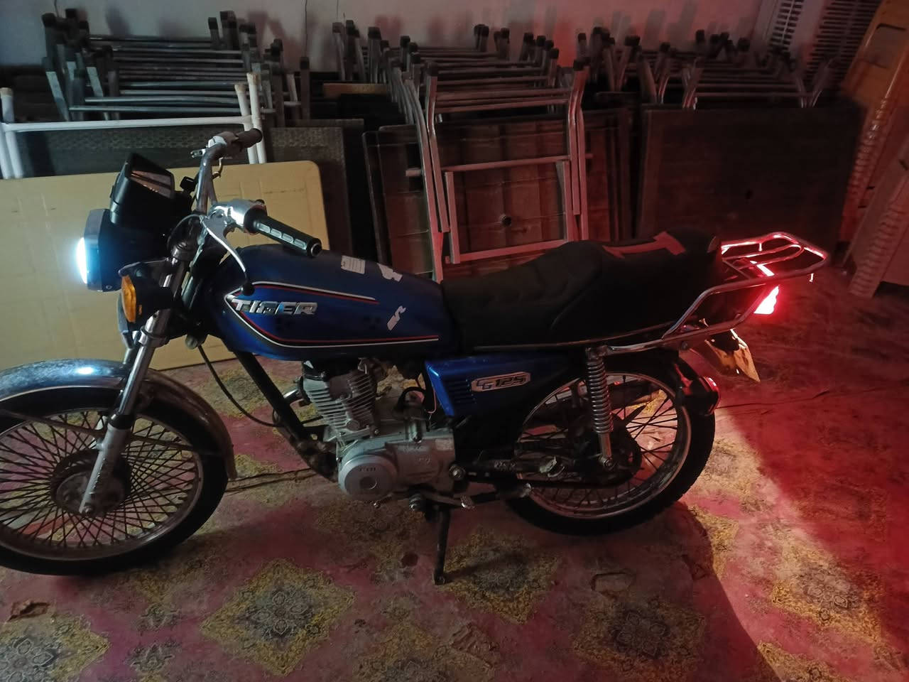 تايكر للبيع
مديل 21 اوراق اصولي مكينه مامفتوح كهربائيات كامله لاتبخير لاتنقيص دراجه خير من الله السعر 380 مكانه حله جامعه بابل متواجد خاص الرقم ***********
