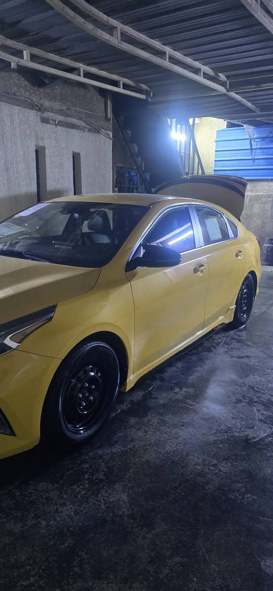 السلام عليكم
للبيع او مراوس ب كي فور  
كيا فورتي موديل 2022 حادث موضح بالصوره كير محرك كفاله عامه منضومه غاز منضومه زنون تبريد صدر جديد تخم تاير جديد مواصفات فول ماعده الفتحه والكشنات كهرباء جيتي لاين سياره جديده مكاني بغداد ***********
