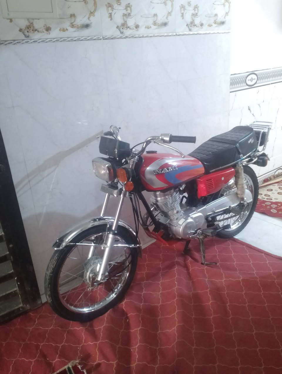 السلام عليكم شباب دراجه شلامجه
البيع كلك كلك دراجه مامفتوحه نضافه فول
السعر انتصل ***********
