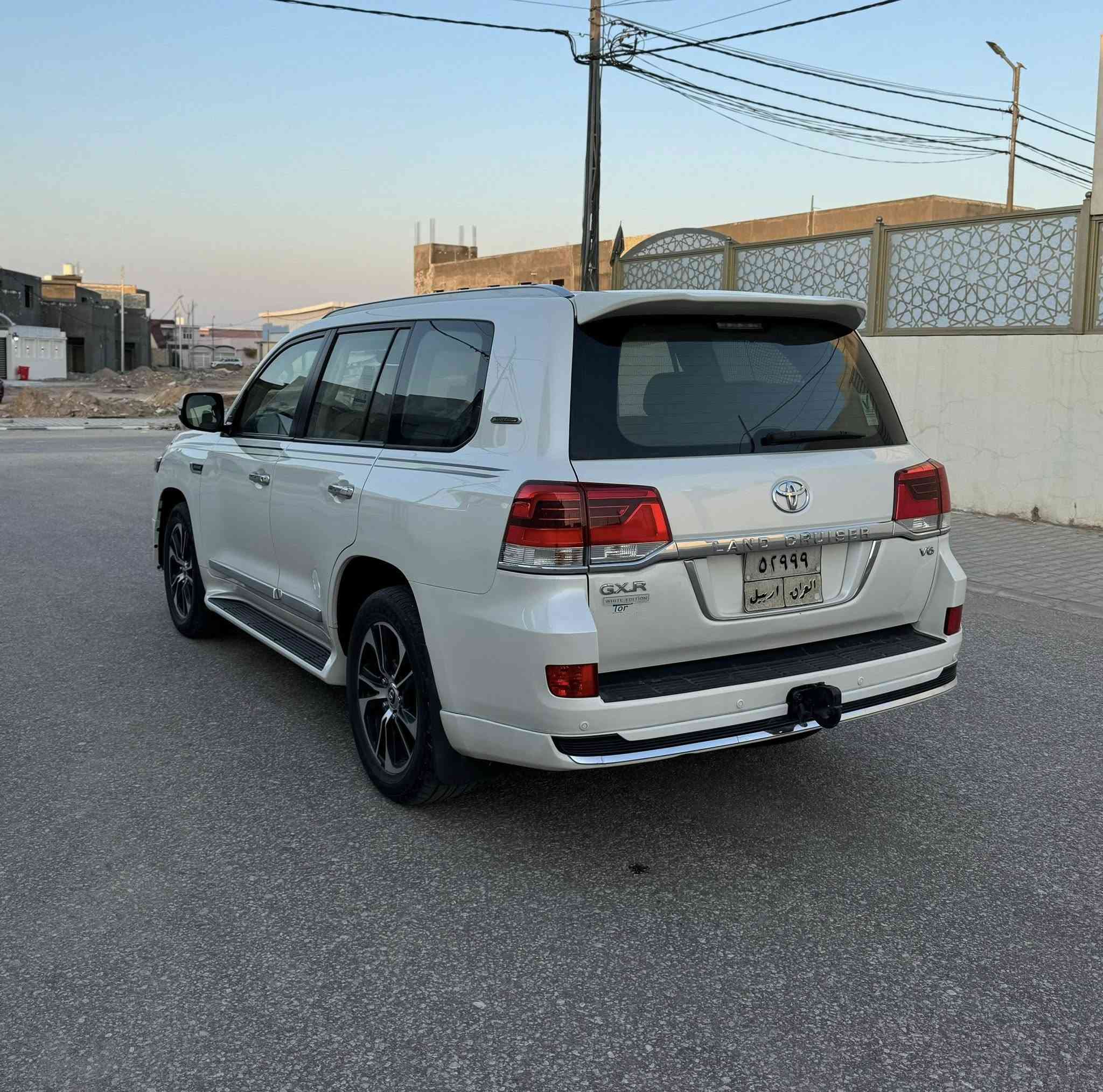 السلام عليكم
للبيع لاندكروز 2017 وايت اديشن 8 ايرباك فول 1/1
كشنات كهرباء وجلد ابلاد
كفالة عامة عدا شبر بارد بل جنطة
ماشية 145km
السعر 515
مكاني نجف
***********
