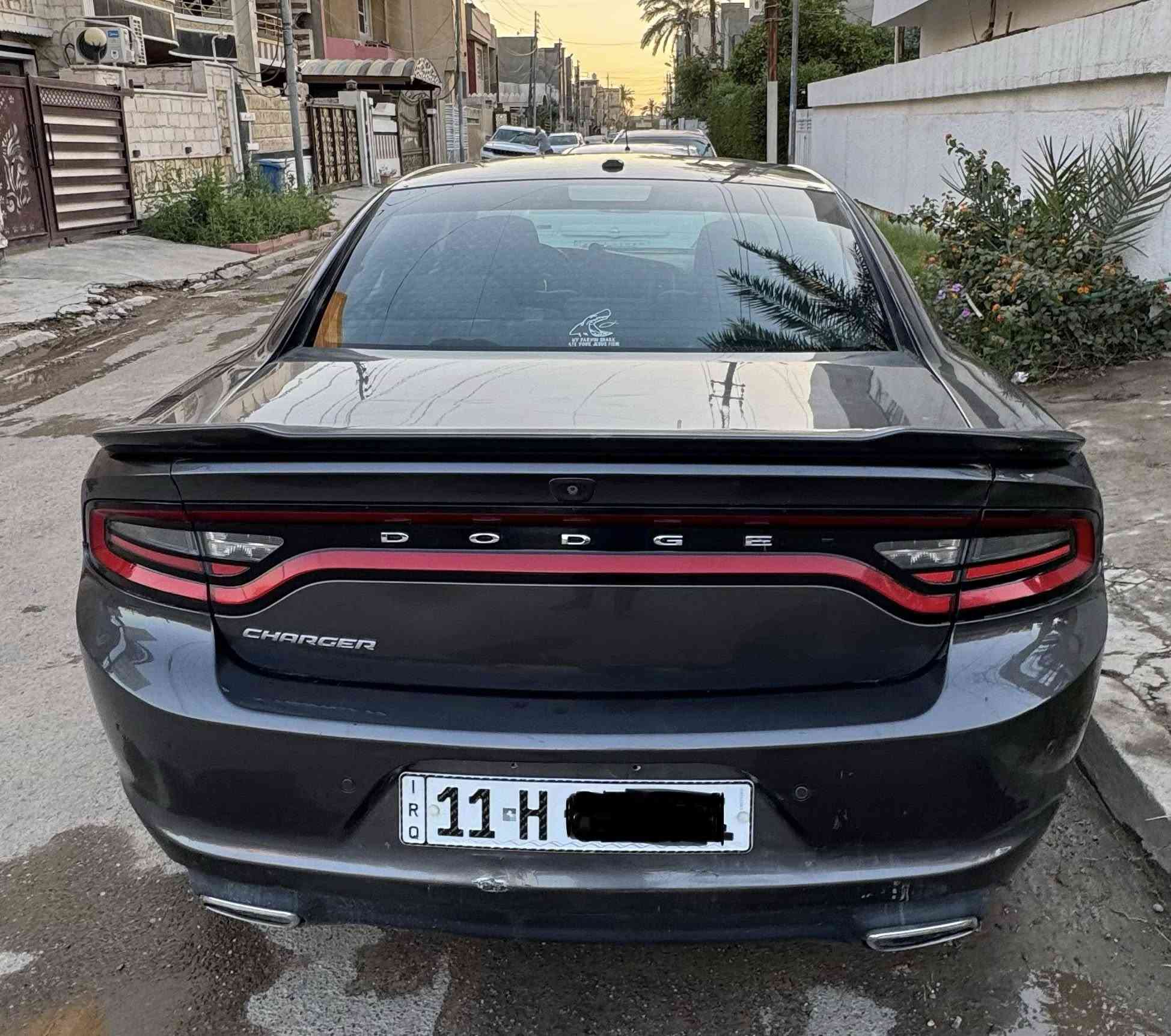 جارجر SXT 2019 وارد امريكي 6 سلندر مكينه 3600
ماشيه 79000 ميل حادثها خفيف جداً وخلفي بدون ايرباكات سليمه كلها مع ملاحظات بسيطة كلشي موضح بالصور والسونار مال مندلاوي بالتفصيل .. كير مكينه بلاديات .. تبريد ثلج . كهربائيات ولا جيك مشتغل .. تخم تاير جديد ودوشمه جلد اسود اصلي. مواصفات اعتياديه بصمه تشغيل عن بعد مانع انزلاق حساس وكامره خلفيه حساس اطارات لد نهاري وغيرها معروفه .. 
(رقم بغداد الجديد سنويه باسمي )
السعر 205 ورقه 
رقم التليفون: *********** متوفر واتساب
