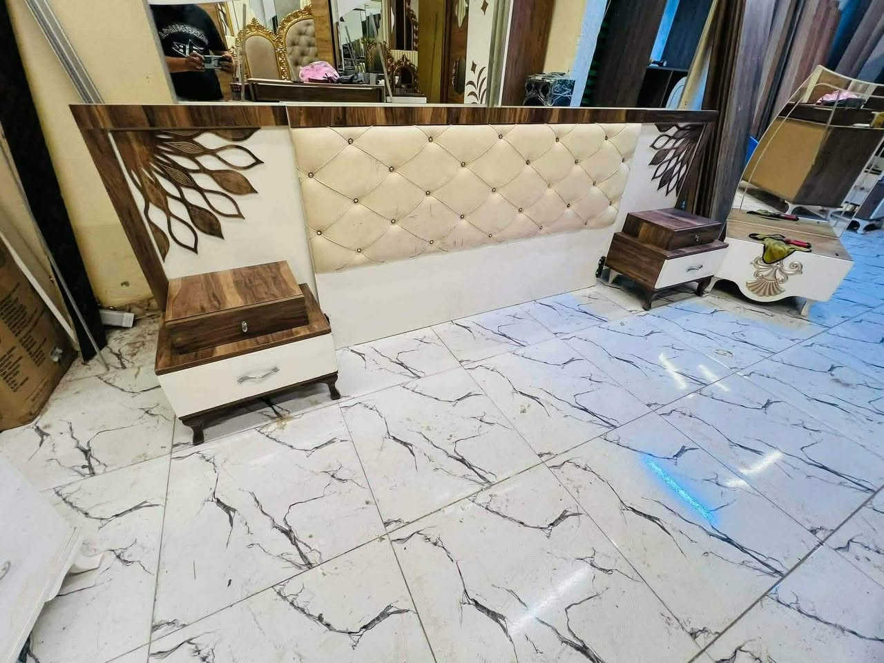 غرفة نوم تركي مستخدم👩‍❤️‍👨
نضافة 80بل💯 
عدد القطع / 7
نضام / سلايت 🚪
لون اوفيات 
سعر/ 475قفل 💸
شد ونقل داخل بغداد مجاني🆓اطراف بغداد 25
يوجود توصيل محافضات✈️
تصعيد حسب الاتفاق 👩‍🚀


**إذا كنت صاحب هذا الإعلان وتريد حذفه لأي سبب، رجاءا أرسل رسالة إلى الدعم الفني**