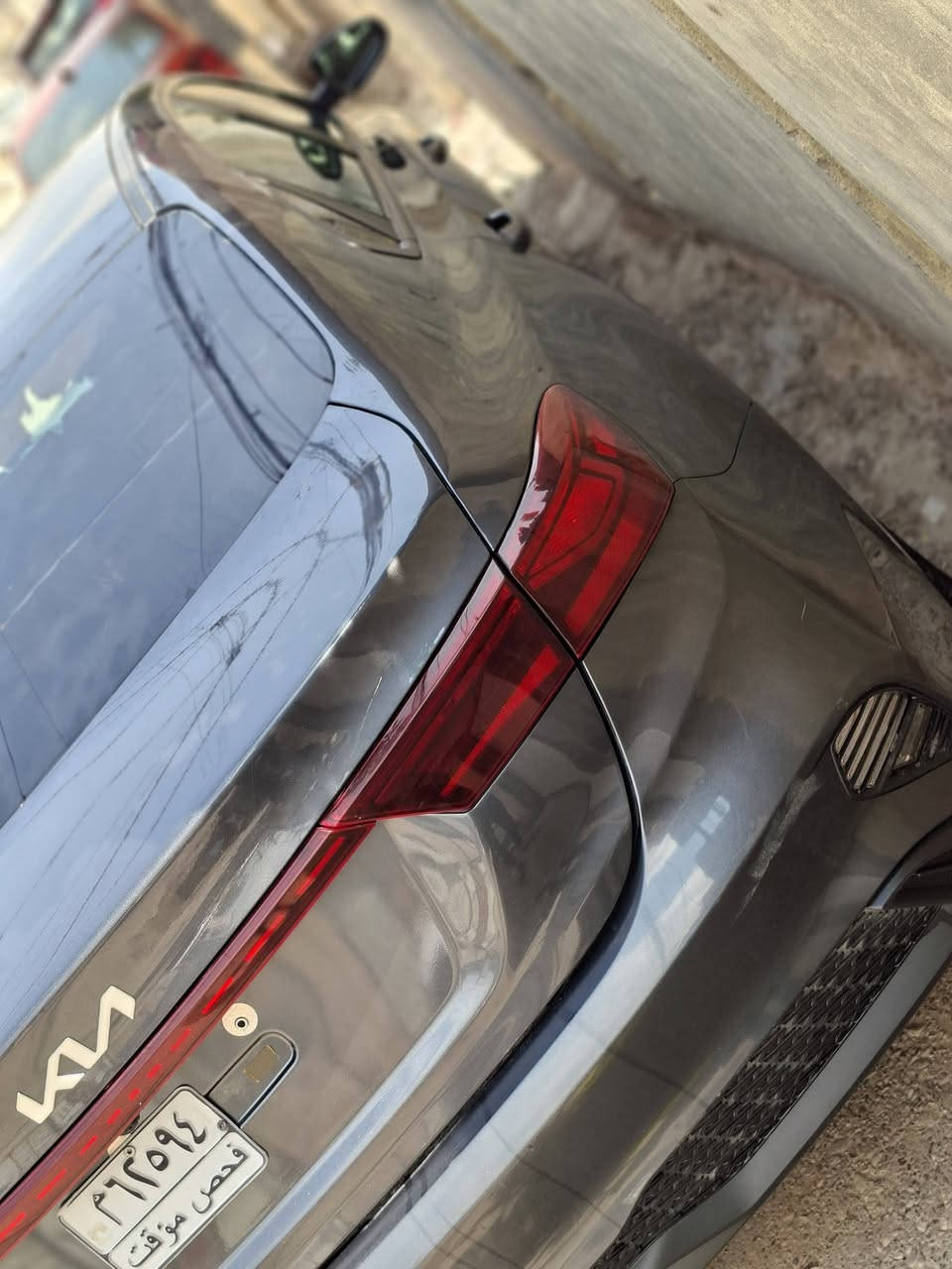 سلام عليكم 
كيه فوتي موديل ٢٠٢٣ 
محرك ٢٠٠٠ دوش 
السياره بدون رقم 
بعده ما امسجله 
تسجل جميع محافظات
السياره المنفيس بسم اخوي 
السياره مابيه مواصفات عاديه 
المكان بغداد الامين 
السعر 137 
***********
