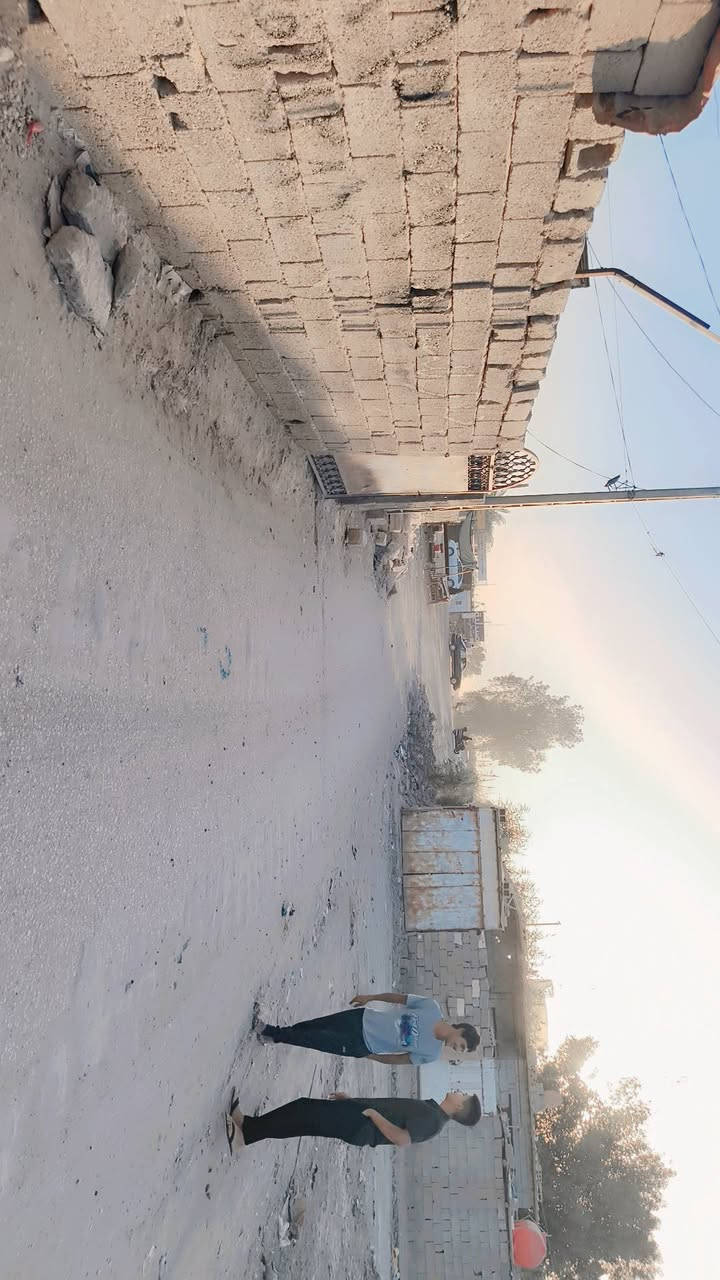 دار للبيع العنوان جبله حي سكينه 
رقم ***********
رقم***********
للستفسار متواجد واتساب
