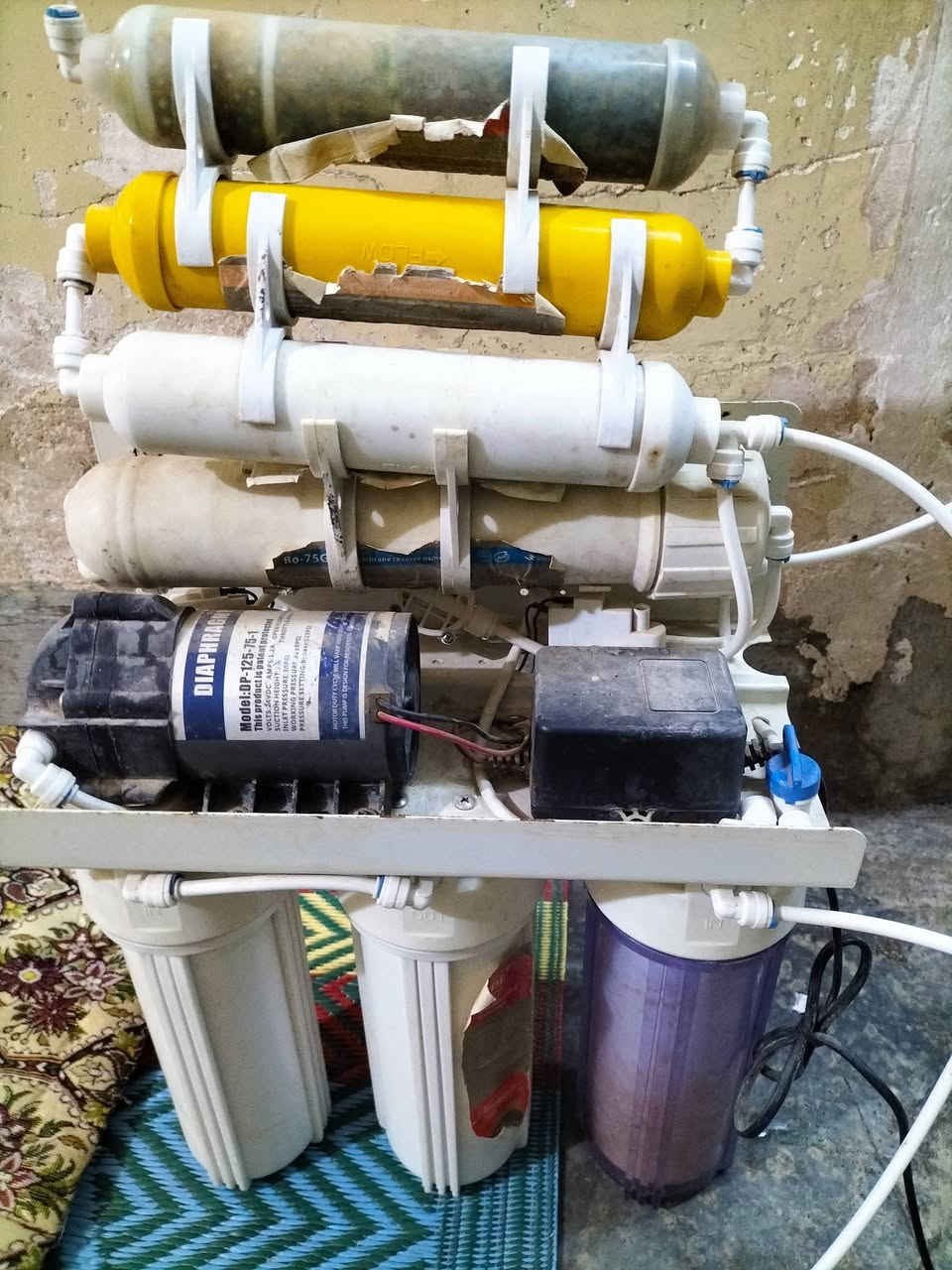 مكنسه كهربائيه شغاله نضيف 20
صفيه ماي اخذتها تشتغل بس معرف شون اشغهاله 25
***********
