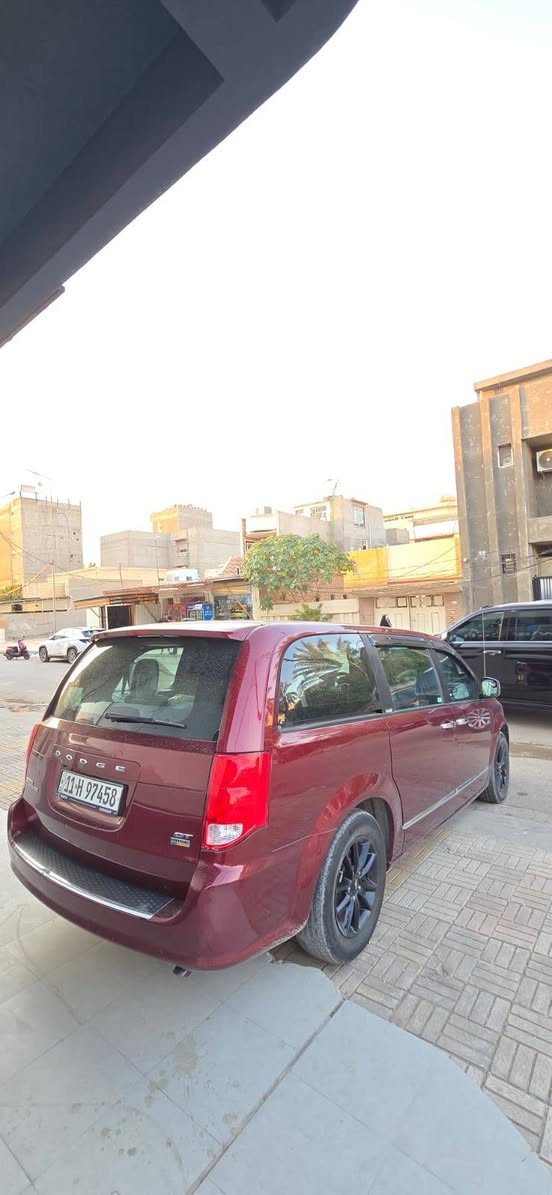 دوج كرفان 2019 جيتي فول مواصفات
بغداد تحويل ثاني يوم
حادثها جانبي جاملغ امامي مرجع بارد وباب خلفي ربع صبغ بدون ايرباك منظومة زنون بجم ومنظومة غاز ٨٠ لتر كامله والحمدلله مكانها ديالى بعقوبة
السعر ١٩٣ وبيها مجال
*********** واتساب فقط

