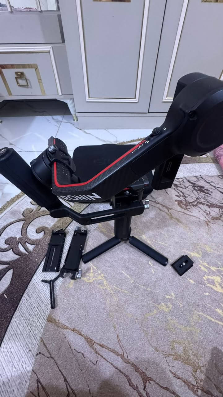 RS3لبرو كوبو نضافه95/100ستعمال يومين بس ولله سعر900 بيه مجال قليل مستعجل  رقم ***********
