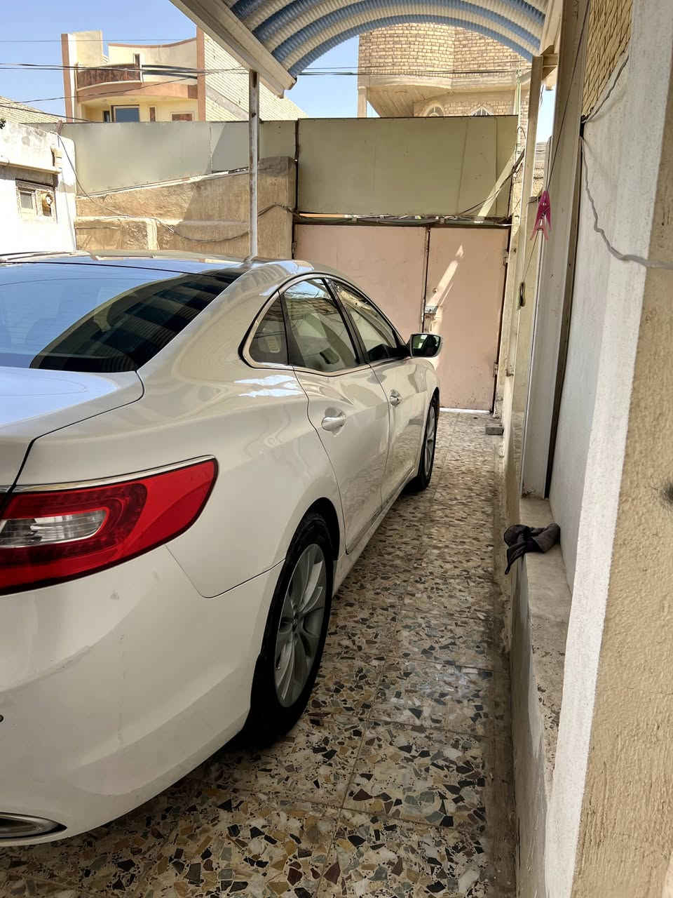 السلام عليكم
للبيع هيونداي ازيرا موديل 2014
لون أبيض صدفي، رقم نجف، باسمي
سنوية وهزة جديد
المواصفات: فول كامل (ما يحتاج أذكرهن)
🔹 السيارة مسويلها صيانة كاملة من كلشي
🔹 كلشي بالسيارة جديد ومال جناي
🔹 السيارة كفالة من ضربة وتبديل (فقط بارد صغير)
🔹 محرك 6 سلندر
🔹 مبدل كازكيت شغل درجة أولى وين ميعجبك افحص
🔹 التبريد ميكانيكي ثلج
🔹 الممشى: 195 ألف كيلو
✔️ السيارة جاهزة على إيدي، تجي تفحص وتقتنع
✔️ الفحص بأي مكان يعجبك
💵 السعر: 133 وبيها مجال حق الجية
📍 المكان: نجف
📞 ***********
